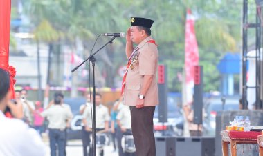 Ka. Mabida, Ka. Kwarda Jambi dan Ka. Mabicab Naik Becak Menuju Lokasi Apel Puncak Hari Pramuka ke-62