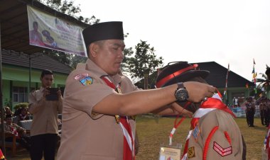 Ketua Majelis Pembimbing Gugus Depan Pangkalan MTs Negeri 4 Sarolangun Buka Perkemahan PTP Tahun 2023