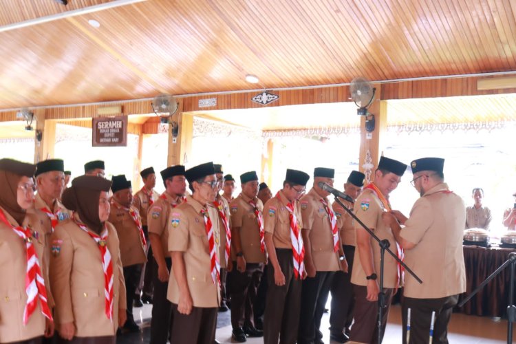 Ka. Kwarda Jambi Lantik Pengurus Mabicab Gerakan Pramuka Batanghari